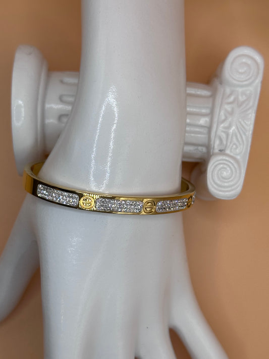 Love Inspired w/stones Bangle Gold