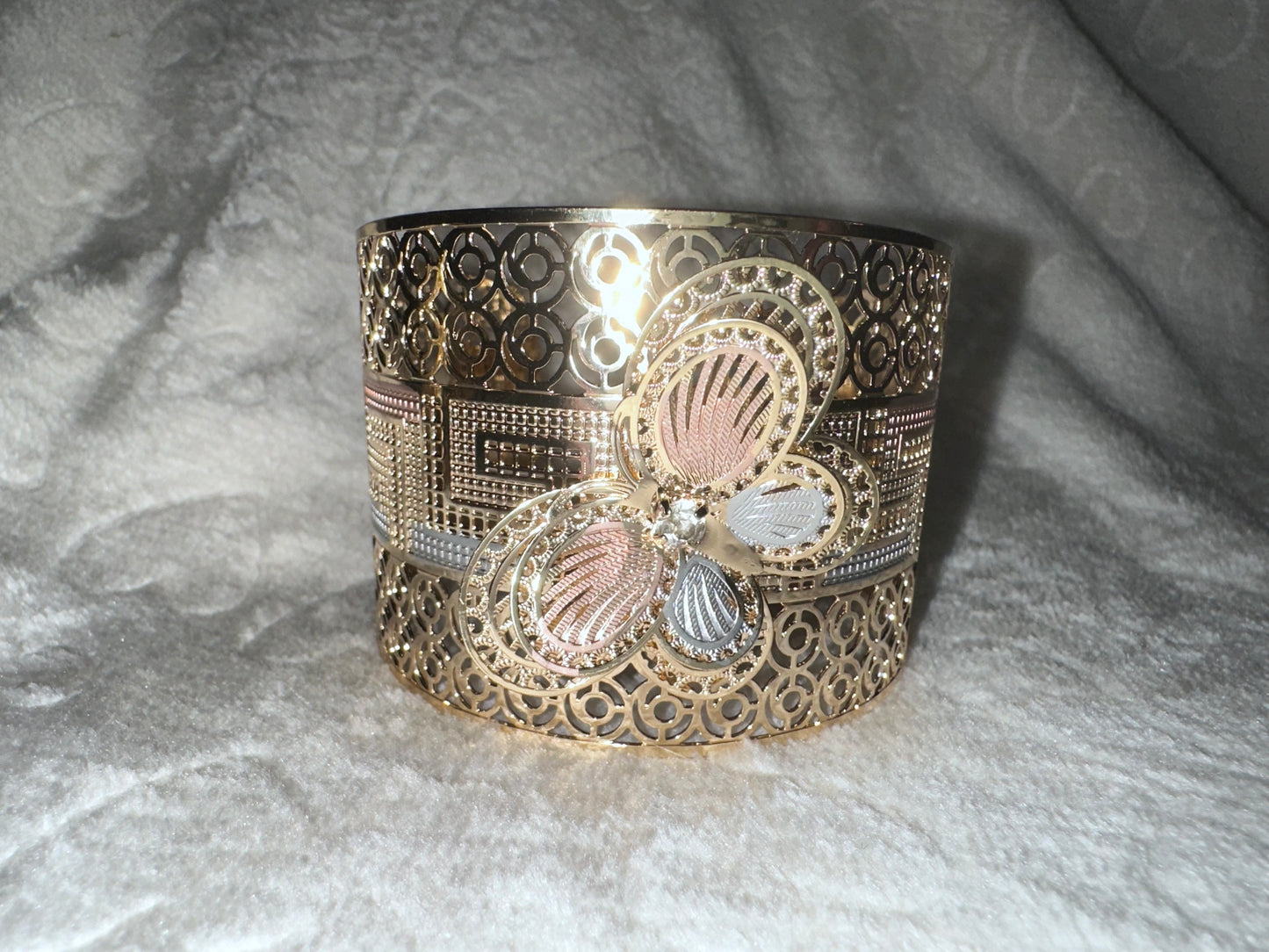 Tri-colorButterfly Cuff bracelet