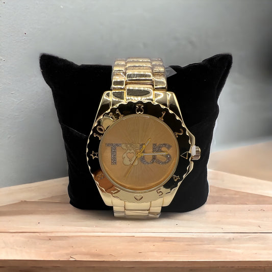 Reloj de diseño inspirado en T Bear dorado